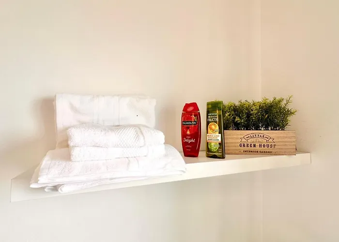 Edna 2 Alloggio in famiglia *